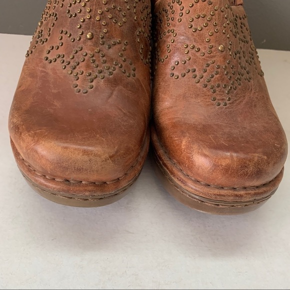 Ariat Tan Leather Slip-On Shoes With Stud Detail Size 7 - Picture 2 of 12